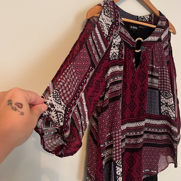 A. Byer Women's Geometric Blouse - Burgundy and Black - Picture 5 of 7